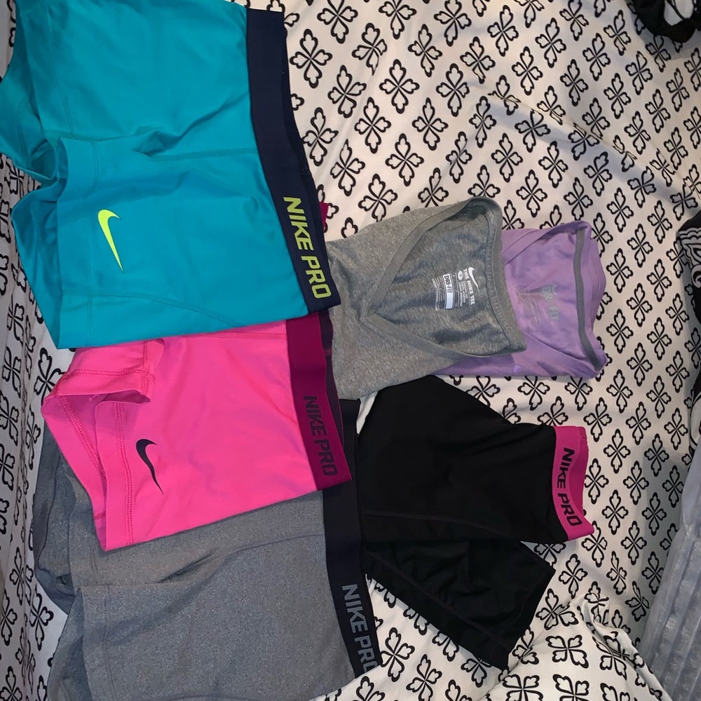 Nike athletic pack
